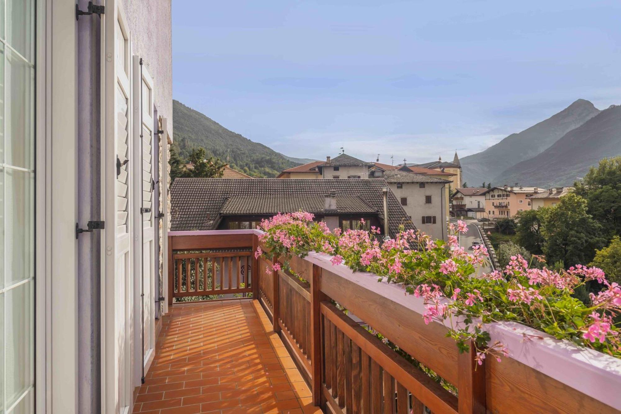 Appartamenti Decarli Spormaggiore Exterior foto